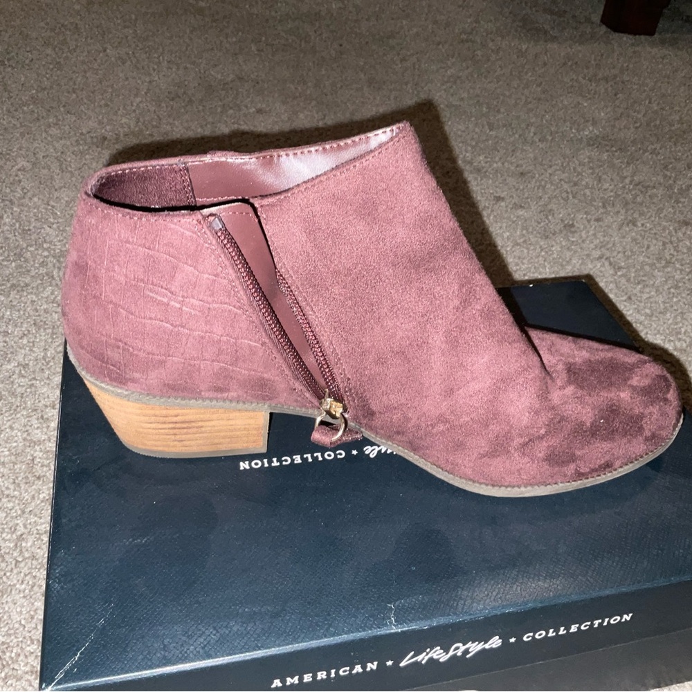 Dr. Scholls booties